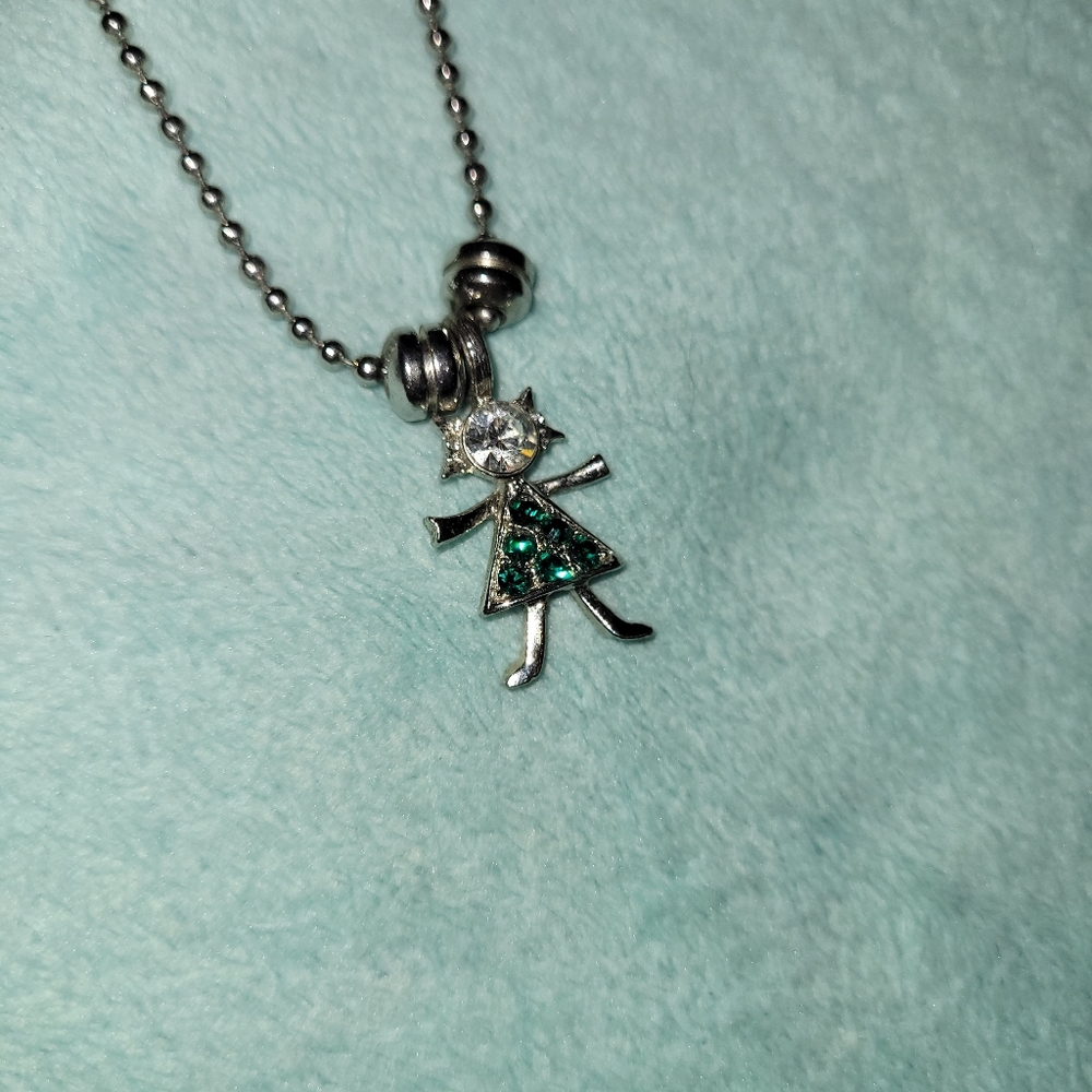 Adorable birthstone necklace, emerald gemstones (not real emeralds***)